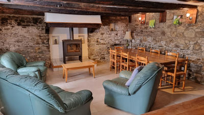 Maison - 260 m² - 29 pièces