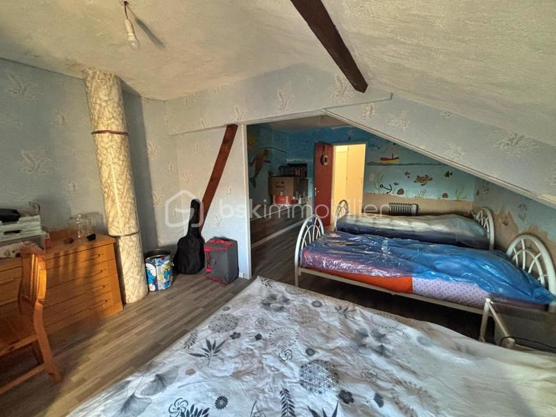 Maison - 270 m² - 10 pièces