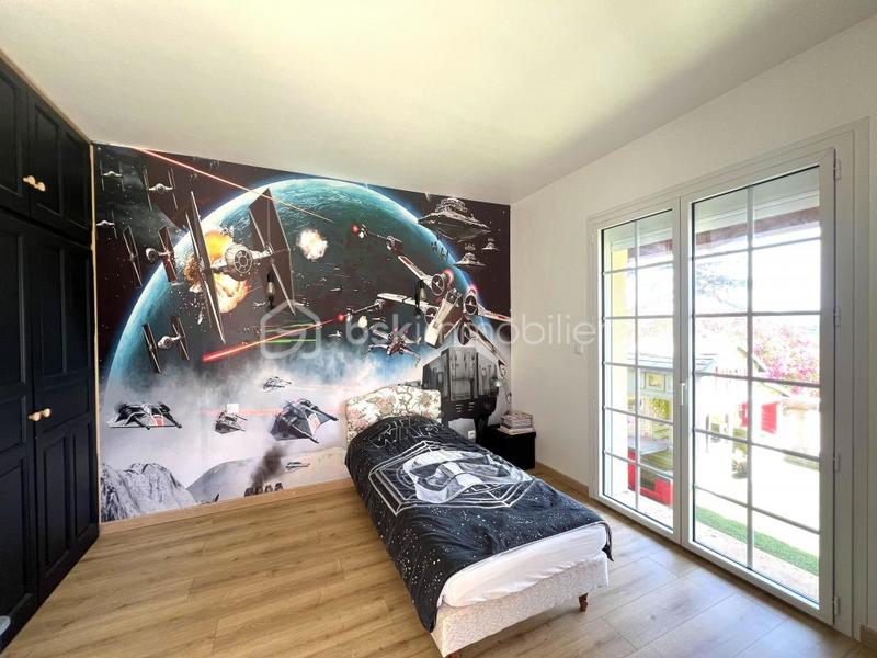 Maison - 280 m² - 7 pièces