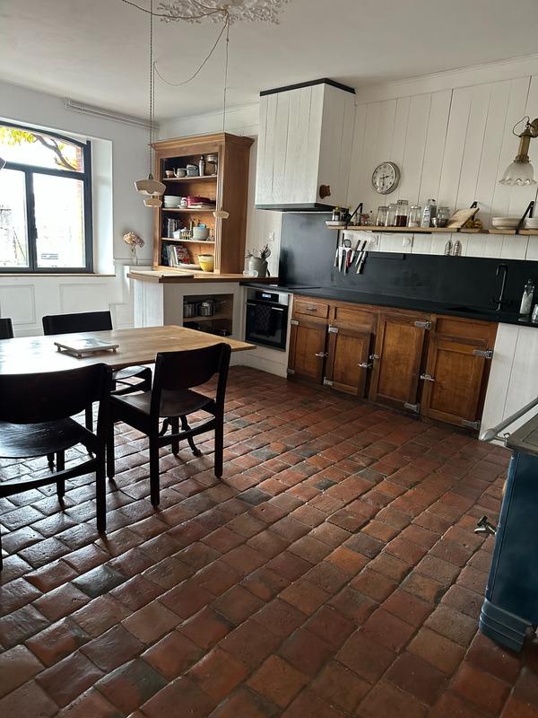 Maison - 312 m² - 14 pièces