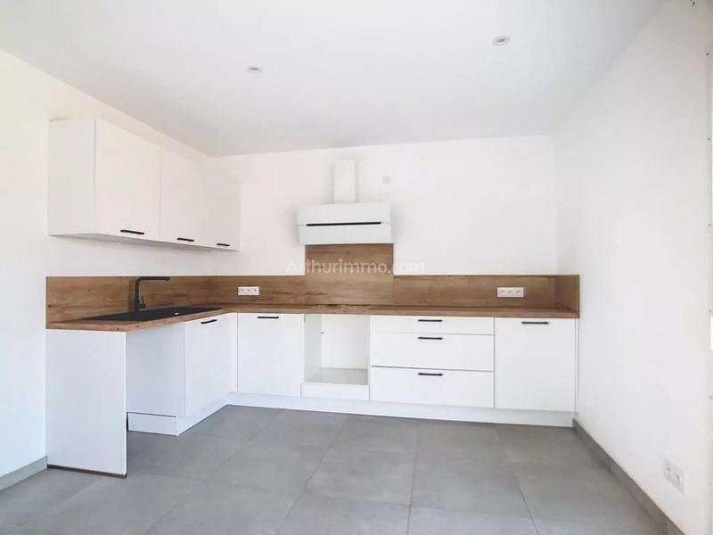 Maison - 92 m² - 4 pièces