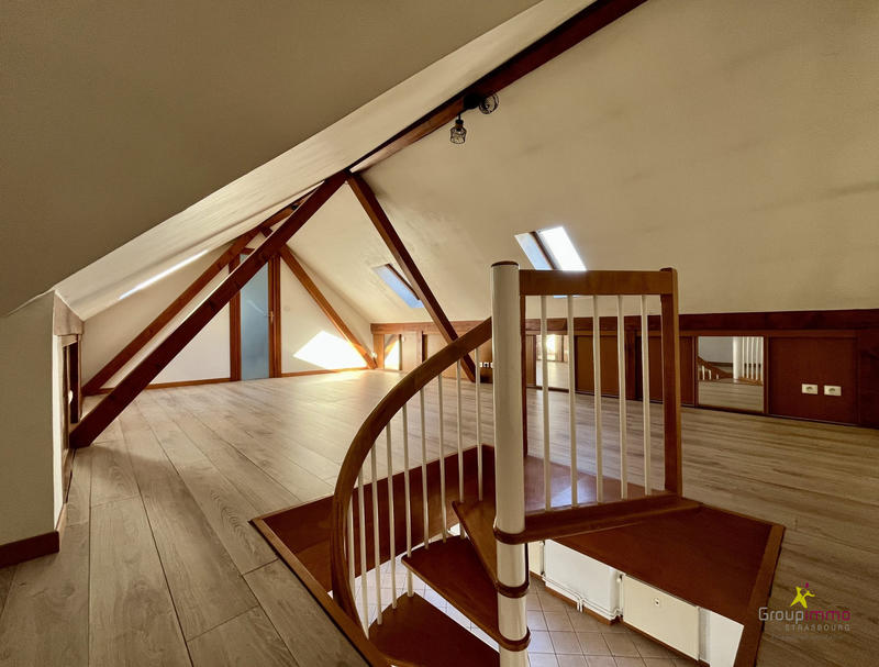 Appartement - 83 m² - 2 pièces