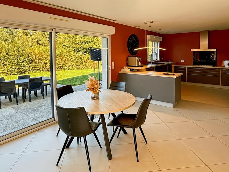 Maison - 188 m² - 7 pièces