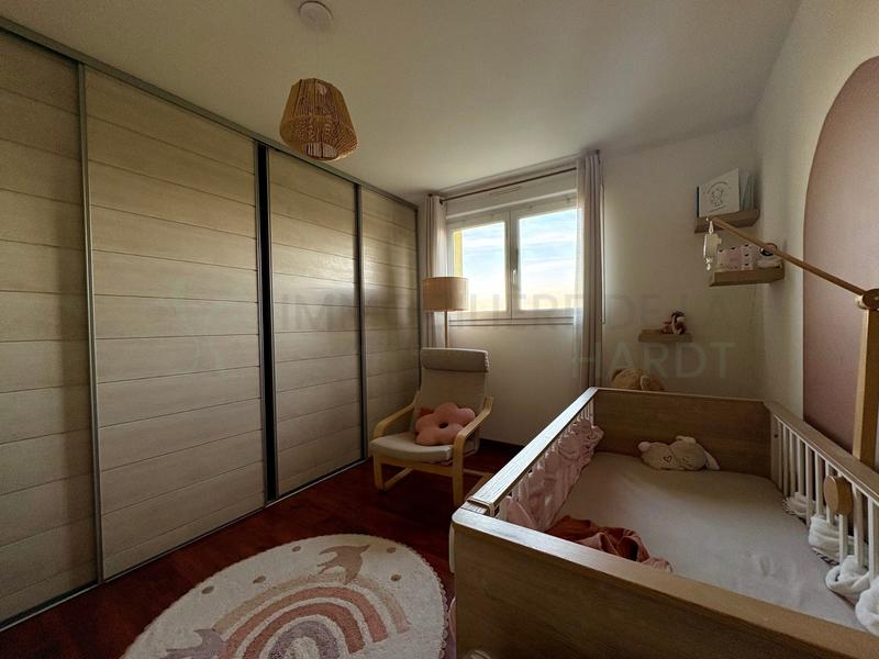 Maison - 98 m² - 4 pièces