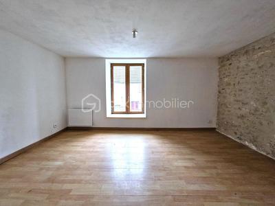 Maison de village - 88 m² - 7 pièces