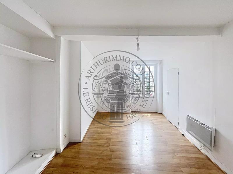 Maison - 96 m² - 4 pièces