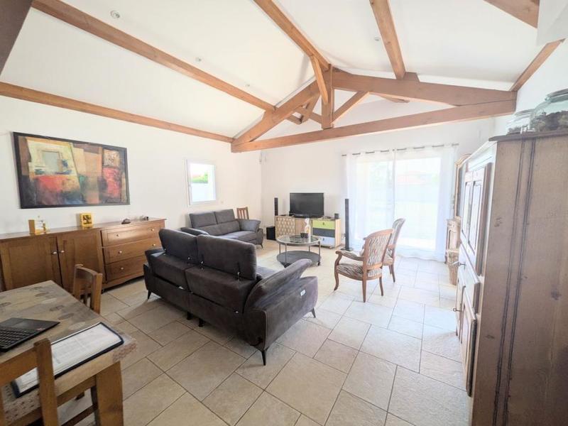 Maison - 200 m² - 6 pièces