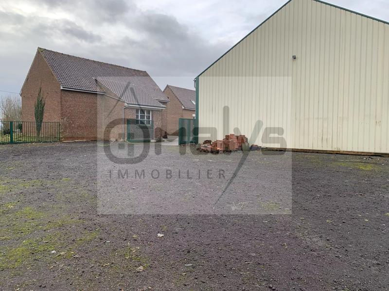 Local commercial - 778 m²