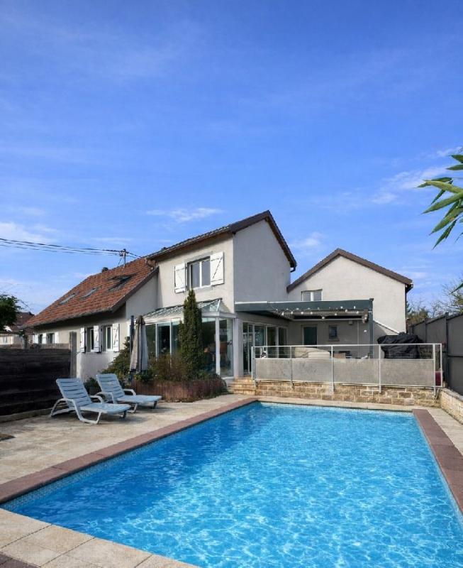 Maison - 183 m² - 7 pièces