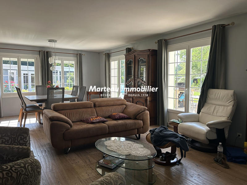 Maison - 178 m² - 8 pièces