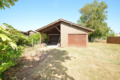 Terrain - 676 m²