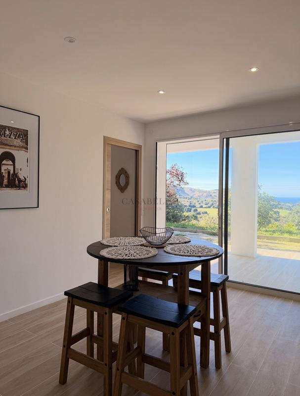 Villa - 179 m² - 7 pièces