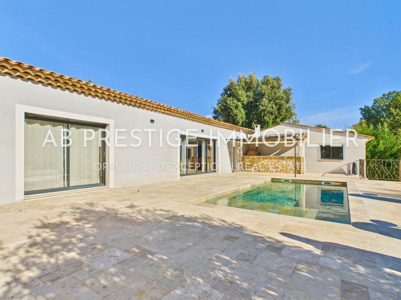 Maison - 180 m² - 5 pièces