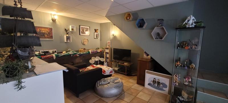 Maison - 180 m² - 5 pièces