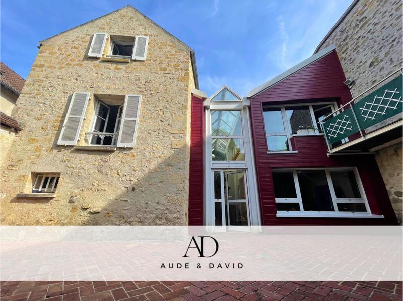 Maison - 229 m² - 10 pièces