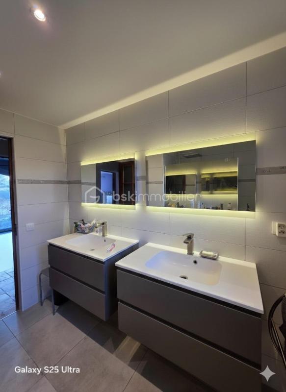 Maison traditionnelle - 115 m² - 4 pièces