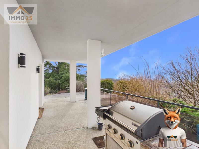 Maison - 323 m² - 7 pièces