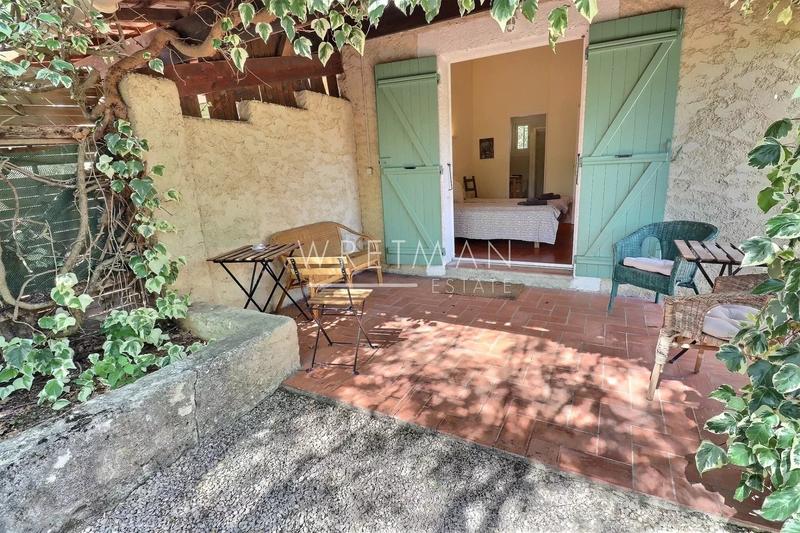 Villa - 230 m² - 8 pièces