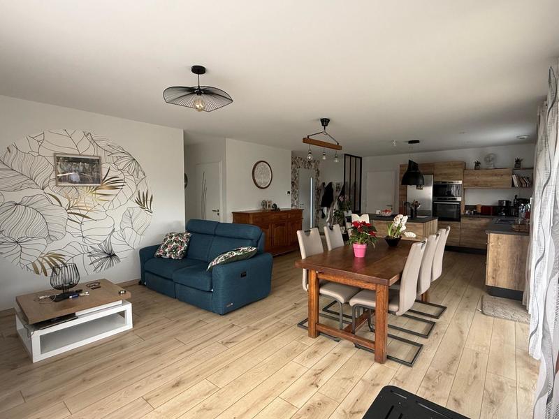 Maison - 89 m² - 4 pièces