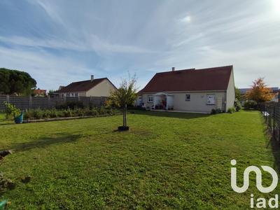 Maison - 90 m² - 5 pièces