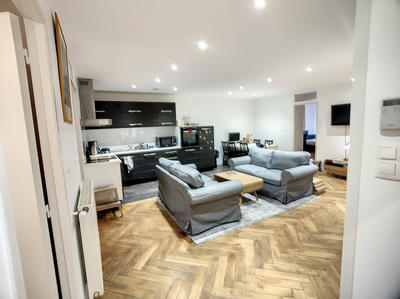 Appartement - 130 m² - 6 pièces