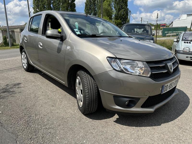 Dacia Sandero 1.5 dCi 75 Fap Laureate Climatisation / Navigation Gps Kit Distribution avec Pae Ok Suivi Entretien