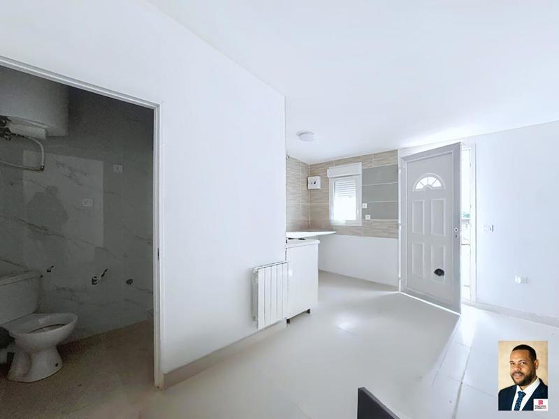 Maison - 121 m² - 5 pièces