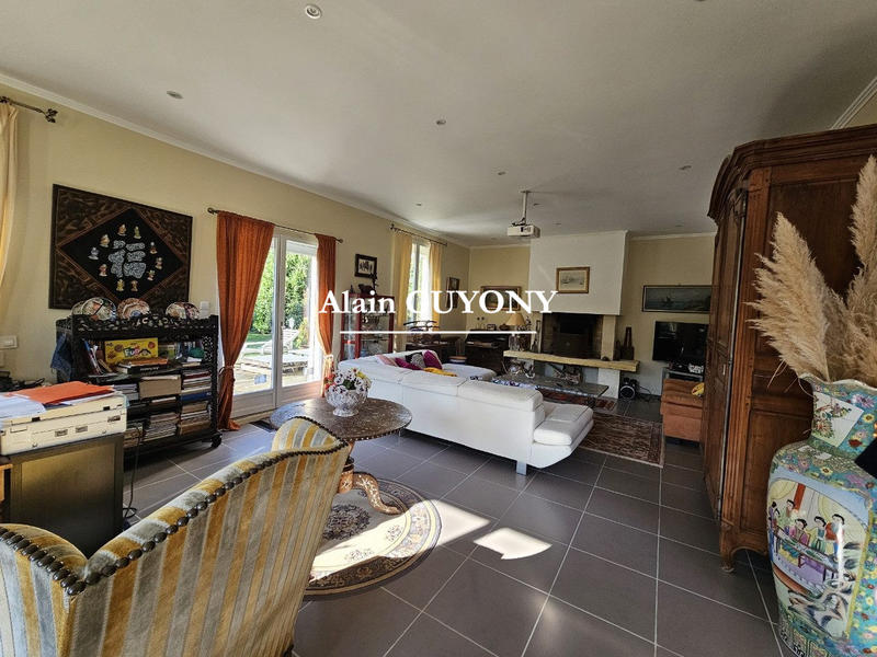 Villa - 190 m² - 7 pièces