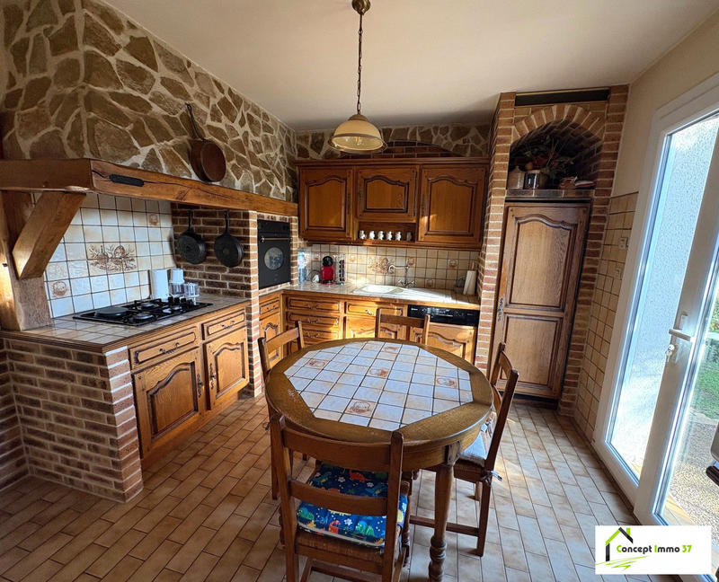 Maison - 127 m² - 7 pièces