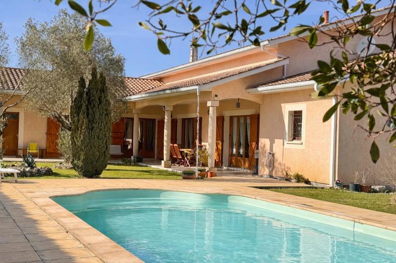 Villa - 165 m² - 6 pièces