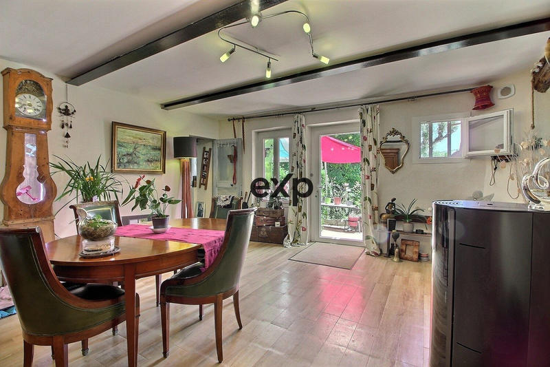 Mas - 205 m² - 5 pièces