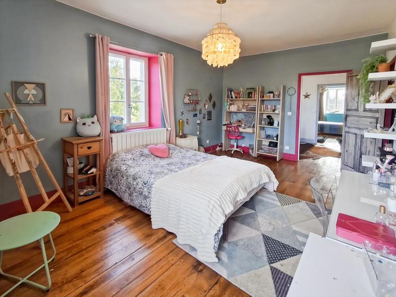 Maison - 295 m² - 6 pièces