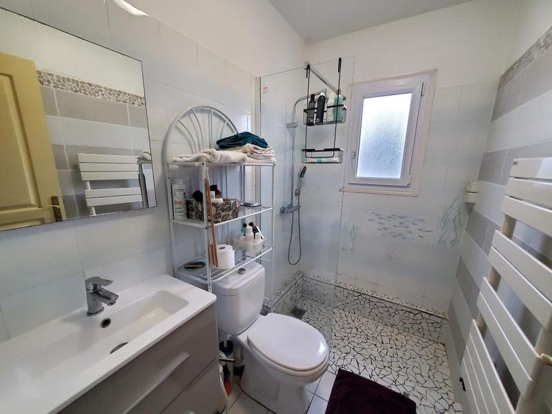 Maison - 236 m² - 10 pièces