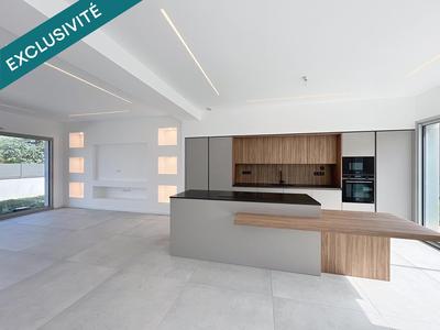 Maison - 180 m² - 6 pièces