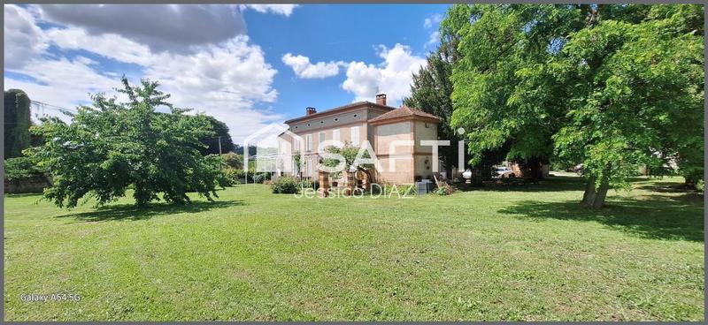 Maison de maîtres - 310 m² - 12 pièces