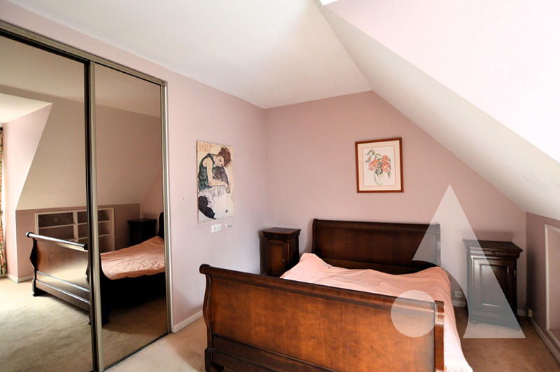 Maison - 104 m² - 5 pièces