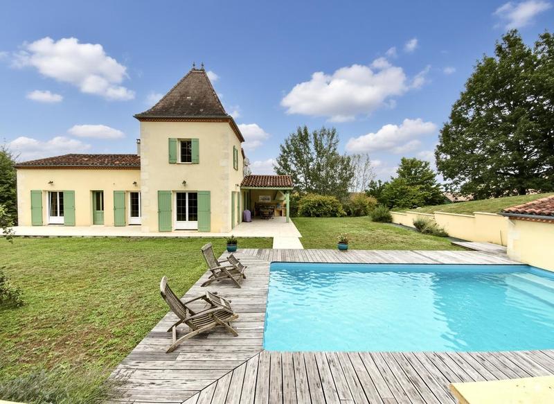 Maison - 117 m² - 5 pièces