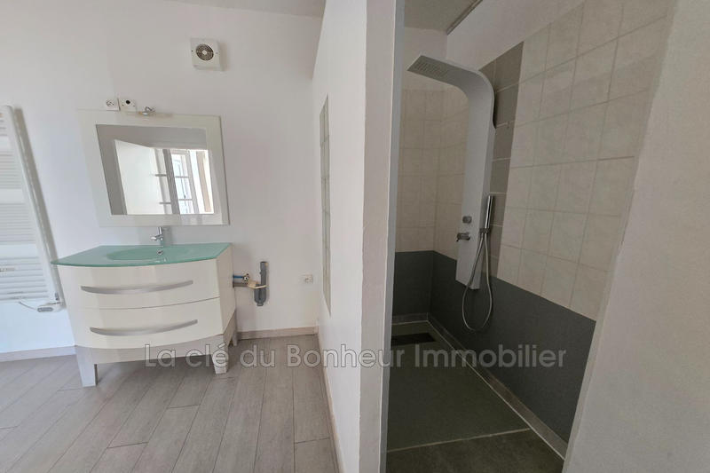 Appartement - 60 m² - 2 pièces