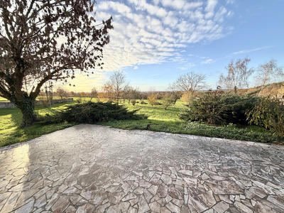 Maison - 140 m² - 6 pièces