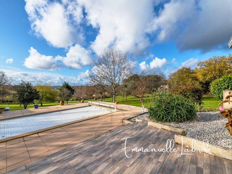 Maison - 160 m² - 7 pièces