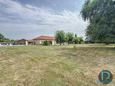 Ferme - 210 m² - 7 pièces