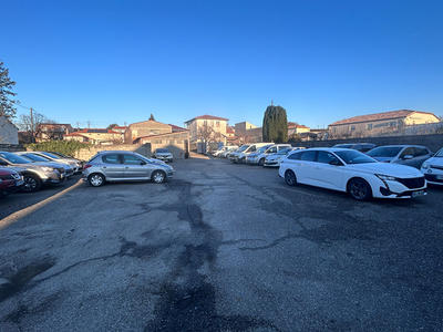 Immeuble - 700 m² - 4 pièces