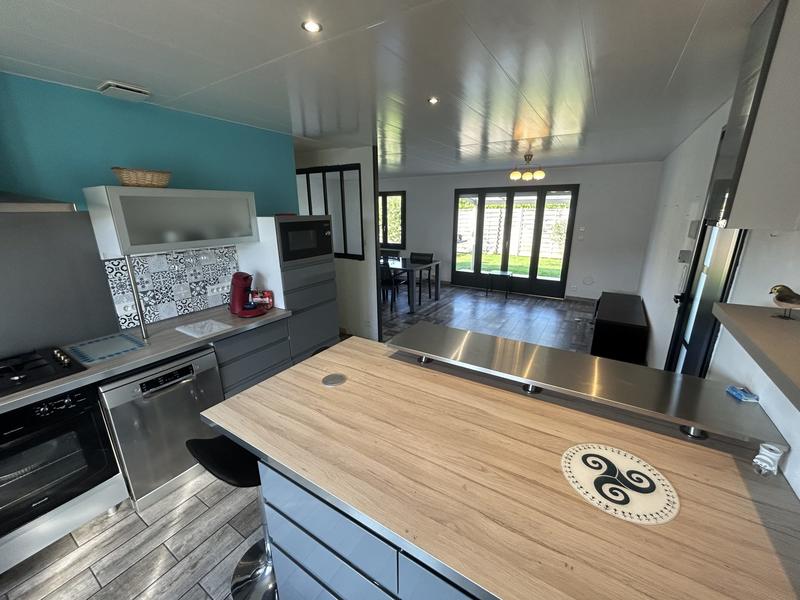 Maison - 93 m² - 6 pièces