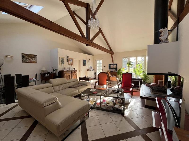 Maison - 159 m² - 5 pièces