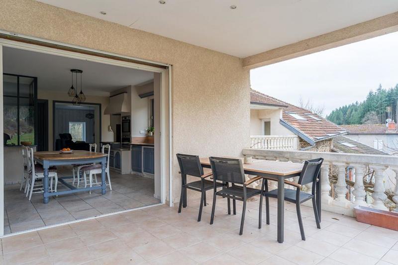 Maison - 316 m² - 8 pièces