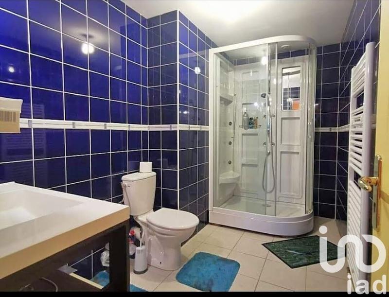 Maison - 246 m² - 10 pièces