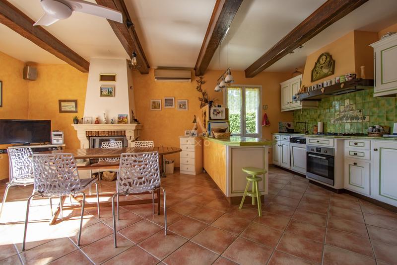 Maison - 87 m² - 4 pièces