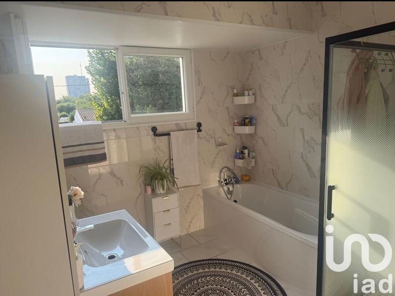 Maison - 137 m² - 4 pièces