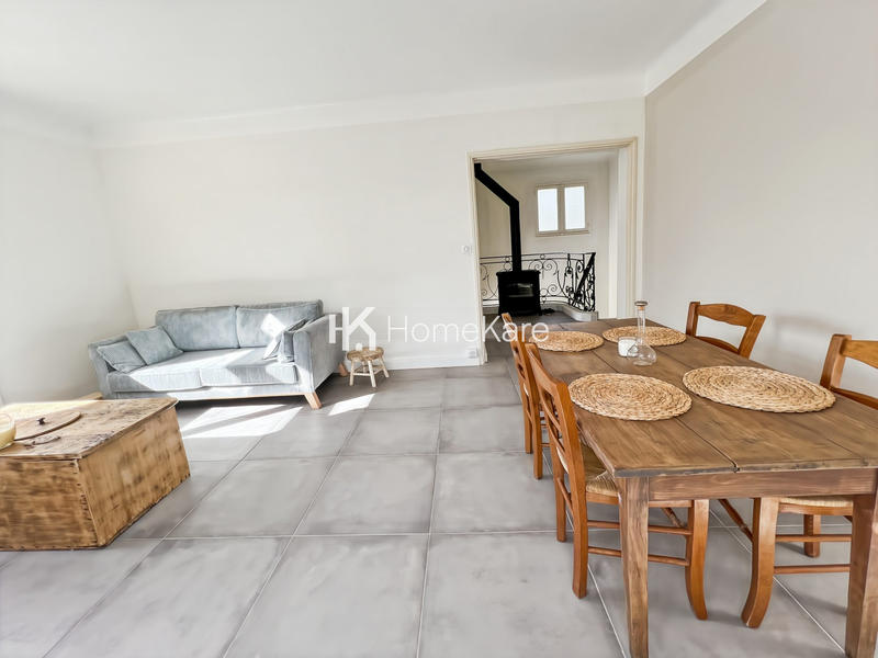 Maison - 200 m² - 5 pièces