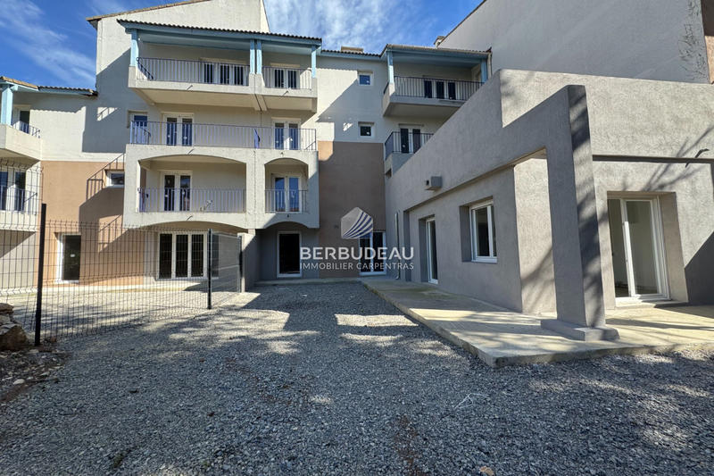 Appartement - 100 m² - 4 pièces